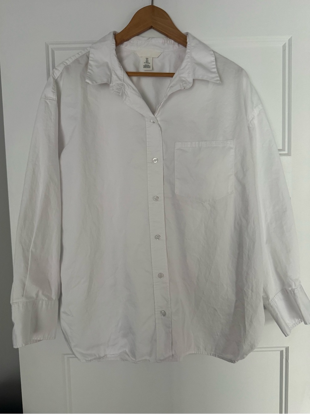 H&M White Button-Up Shirt | Long Sleeve | Classic